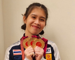 <strong>Read more about</strong><br />“เขมิกา” เหมา 3 ทอง-“จักริน” รับ 1 ทองแดง ศึกยกน้ำหนักยุวชนและเยาวชนเอเชีย “เขมิกา” เหมา 3 ทอง-“จักริน” รับ 1 ทองแดง ศึกยกน้ำหนักยุวชนและเยาวชนเอเชีย