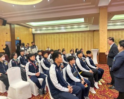 <strong>Read more about</strong><br />“ดร.นิวัตน์” ยกนิ้วจอมพลังดาวรุ่งผลงานสุดเฉียบ-เดินหน้าพัฒนาต่อไปไม่หยุดยั้ง “ดร.นิวัตน์” ยกนิ้วจอมพลังดาวรุ่งผลงานสุดเฉียบ-เดินหน้าพัฒนาต่อไปไม่หยุดยั้ง