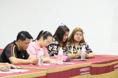 “เวฟ-ฟ่าง-ออย” พร้อมรุ่นพี่ฮีโร่โอลิมปิกตบเท้าชิงชัยศึก EGAT ... Image 5