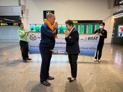 ทัพยกเหล็กชุดชิงชนะเลิศแห่งเอเชียหอบเหรียญกลับถึงไทยแล้ว Image 1