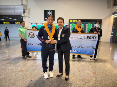 ทัพยกเหล็กชุดชิงชนะเลิศแห่งเอเชียหอบเหรียญกลับถึงไทยแล้ว Image 3