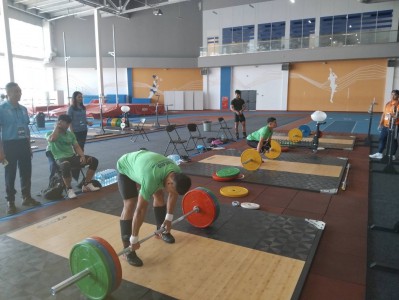 นักยกน้ำหนักไทยถึงกรุงอัสตานา-ลงซ้อมพร้อมสู้ศึกยุวชนและเยาวช ... Image 6