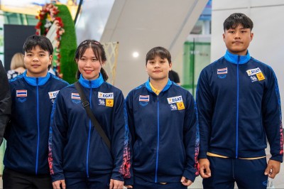 นักยกน้ำหนักไทยถึงกรุงอัสตานา-ลงซ้อมพร้อมสู้ศึกยุวชนและเยาวช ... Image 12