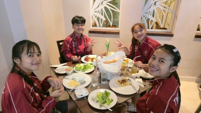 จอมพลังทีมชาติไทยเดินทางถึงกรุงมานามา พร้อมทำศึกเอเชี่ยนยูธเ ... Image 21