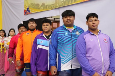 โรงเรียนกีฬาเทศบาลนครนครราชสีมา ทีมเอ ชนะเลิศคะแนนรวมทีมเยาว ... Image 15