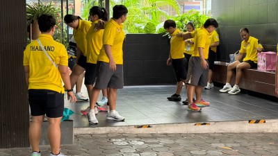 จอมพลังทีมชาติไทยยกทัพถึงชลบุรีแล้วเตรียมล่าเหรียญซีเกมส์ คร ... Image 3