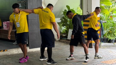 จอมพลังทีมชาติไทยยกทัพถึงชลบุรีแล้วเตรียมล่าเหรียญซีเกมส์ คร ... Image 4