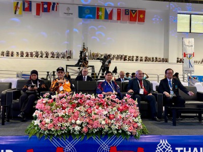 ประธานสหพันธ์ยกน้ำหนักนานาชาติร่วมชมกีฬายกน้ำหนัก ซีเกมส์ คร ... Image 12