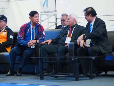 ประธานสหพันธ์ยกน้ำหนักนานาชาติร่วมชมกีฬายกน้ำหนัก ซีเกมส์ คร ... Image 4