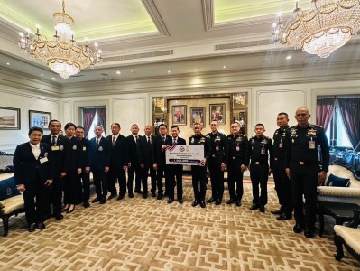 สมาคมกีฬายกน้ำหนักฯ-ชมรมกอล์ฟเพื่อนพี่ยอด มอบ 1 ล. สร้างบังเ ... Image 6