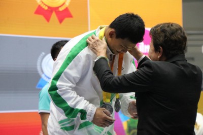 “เวฟ” โชว์กระชาก 3 เหรียญทอง-“ธีระวัตร-บุศยา” ฟอร์มเฉียบคว้า ... Image 48