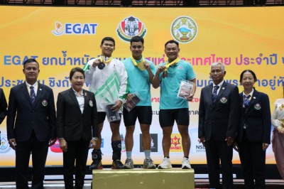 “เวฟ” โชว์กระชาก 3 เหรียญทอง-“ธีระวัตร-บุศยา” ฟอร์มเฉียบคว้า ... Image 50