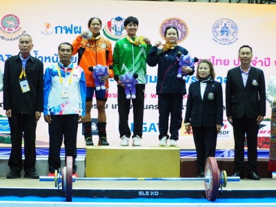“ฐิตาพร ตีกา“ ควง 2 จอมพลังอินโดนีเซีย เหมาคนละ 3 เหรียญทอง Image 33