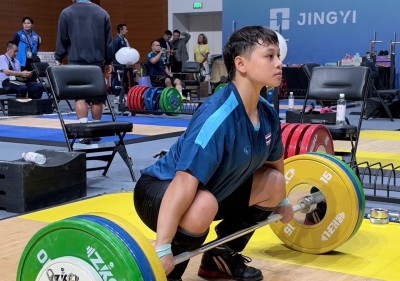 นักกีฬายกน้ำหนักไทยลงฝึกซ้อมเข้มข้นก่อนขึ้นเวทีศึกโลก Image 8