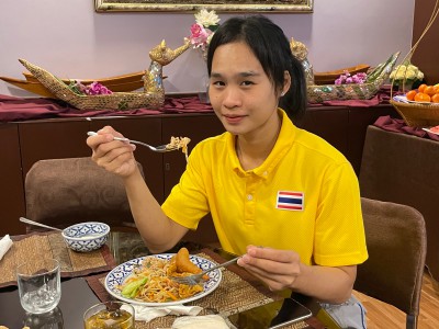 สถานเอกอัครราชทูตไทย ณ กรุงมานามา จัดเลี้ยงอาหารให้ทัพยกน้ำห ... Image 5